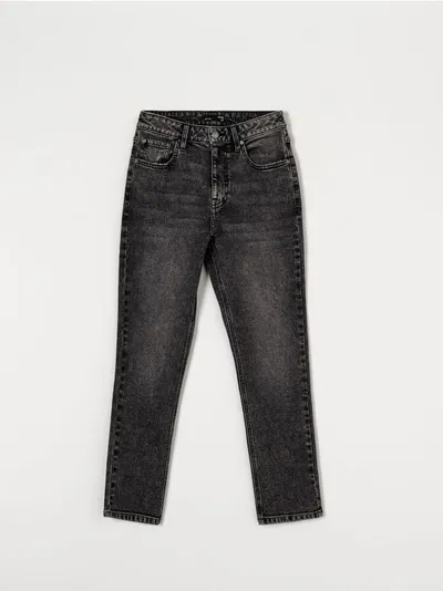 Sinsay Spodnie jeansowe o dopasowanym kroju, uszyte z bawełny z domieszką elastycznych włókien. - szary