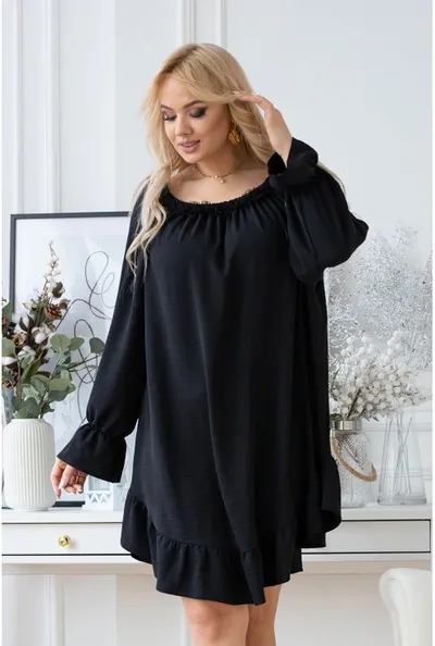 XL-ka Czarna sukienka hiszpanka z czarną falbanką przy dekolcie - RENEL