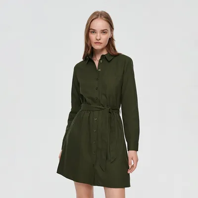 Gładka sukienka koszulowa z wiązaniem zielona - Khaki