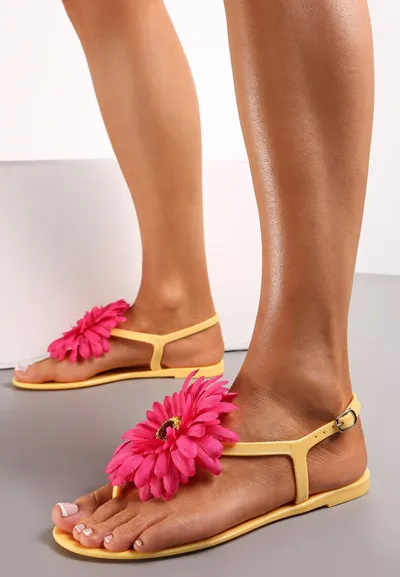Renee Żółte Sandały Japonki z Kwiatem Tristiva