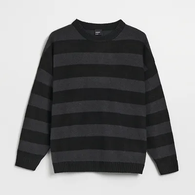 House Sweter oversize w czarno-szare paski - Czarny