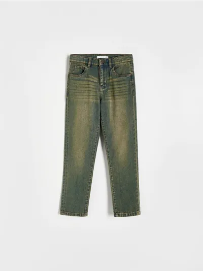 Reserved Jeansy o regularnym fasonie, wykonane z bawełnianej tkaniny z dodatkiem elastycznych włókien. - granatowy