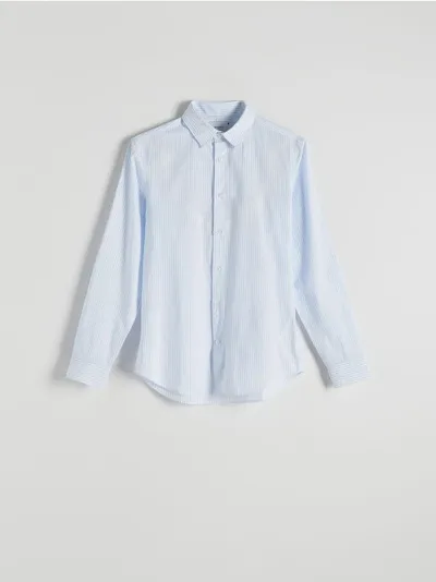 Reserved Koszula o dopasowanym kroju, wykonana z bawełnianej tkaniny. - jasnoniebieski