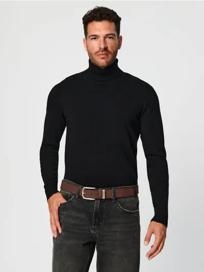 Sinsay Dopasowany sweter z golfem uszyty z bawełny z domieszką wytrzymałego materiału. - czarny
