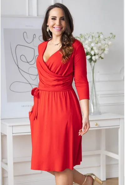 XL-ka Czerwona sukienka z kopertowym dekoltem - LUCINNE
