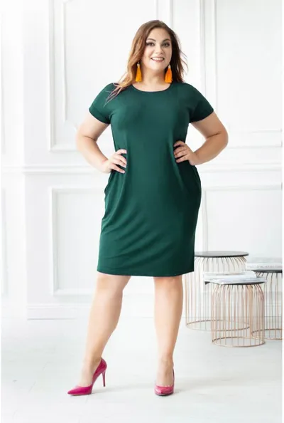 XL-ka Zielona sukienka z pionowymi zaszewkami Giovanna