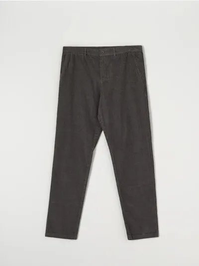 Sinsay Wygodne spodnie sztruksowe wykonane z bawełny z domieszką elastycznych włókien. - szary