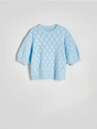 Reserved Sweter o swobodnym kroju, wykonany z ażurowej dzianiny. - jasnoniebieski