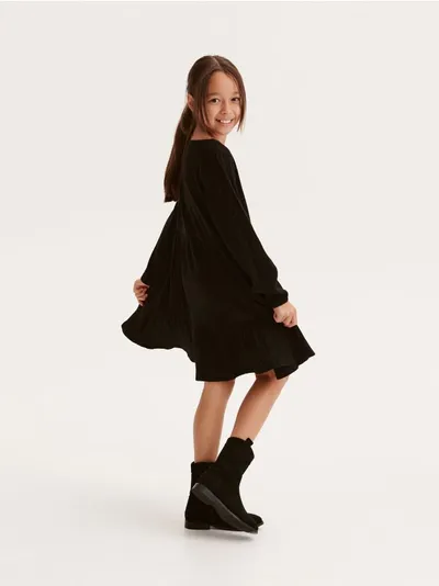 Reserved Sukienka o rozkloszowanym fasonie, wykonana z bawełny. - czarny