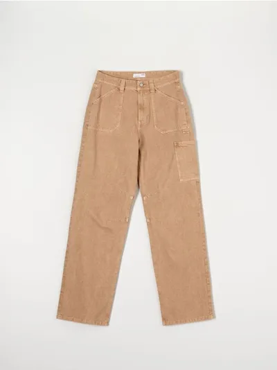 Sinsay Spodnie jeansowe uszyte z przyjemnej dla skóry bawełny. - kremowy
