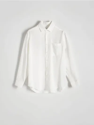 Reserved Koszula o swobodnym kroju z kolekcji PREMIUM, wykonana z modalu. - biały
