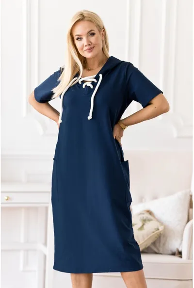 XL-ka Granatowa sukienka plus size z wiązaniem na dekolcie - Siena