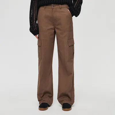 House Spodnie straight fit z kieszeniami cargo brązowe - Brązowy