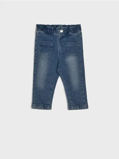 Sinsay Wygodne jeansy wykonane z miękkiej, bawełnianej tkaniny. - Inny