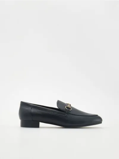 Reserved Buty typu loafers, wykonane z imitacji skóry. - czarny