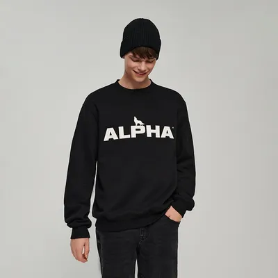 House Czarna bluza z nadrukiem Alpha - Czarny