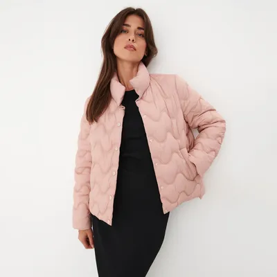 Pudrowa pikowana kurtka - Różowy