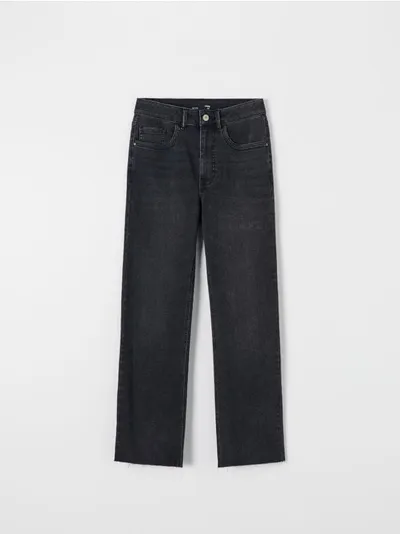 Sinsay Wygodne jeansy wykonane z miękkiej, jeansowej tkaniny. - czarny