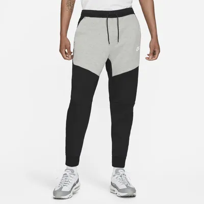 Nike Joggery męskie Nike Sportswear Tech Fleece - Czerń
