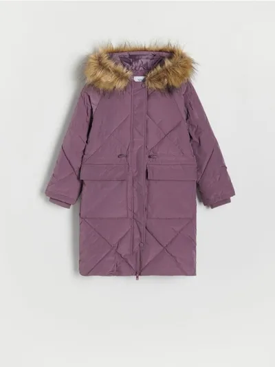Reserved Płaszcz o prostym fasonie, wykonany z gładkiej, pikowanej tkaniny z ociepleniem z recyklingu. - fioletowy