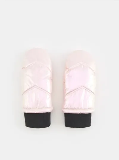 Wodoodporne, jednopalczaste rękawiczki z polarową podszewką i gumową tasiemką w środku. - różowy