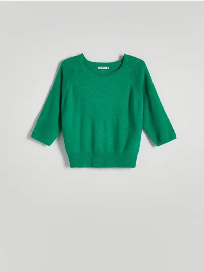 Reserved Sweter o regularnym kroju, wykonany z lekkiej dzianiny. - zielony