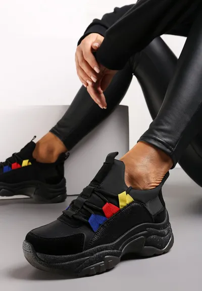 Renee Czarne Sneakersy z Grubą Podeszwą z Kolorowym Sznurowaniem Soloi