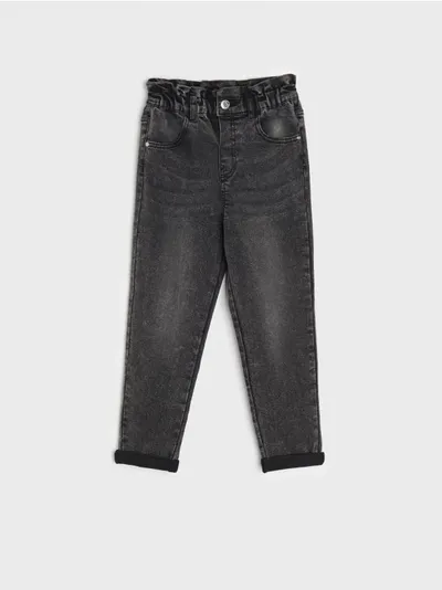 Sinsay Wygodne jeansy wykonane z bawełnianej tkaniny z domieszką elastycznych włókien. - szary
