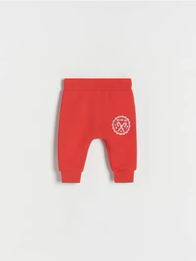 Reserved Spodnie typu jogger, wykonane z bawełnianej dzianiny. - czerwony