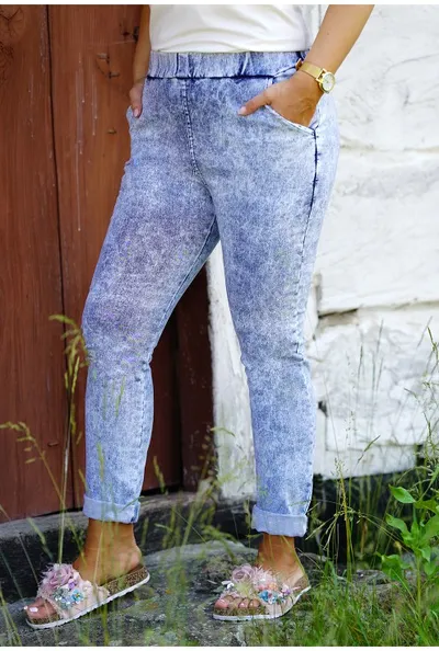 XL-ka Jasne elastyczne jeansowe spodnie plus size - Thira