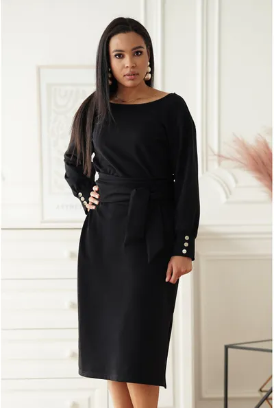 XL-ka Czarna wizytowa sukienka z paskiem - Georgia