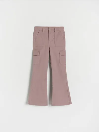 Reserved Spodnie typu flare, wykonane z bawełnianej tkaniny z dodatkiem elastycznych włókien. - kasztanowy