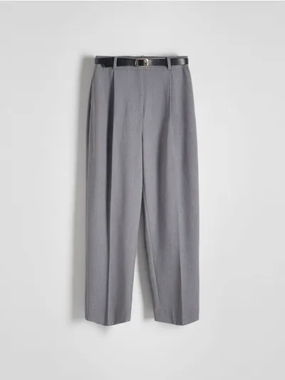 Reserved Spodnie o prostym fasonie, wykonane z gładkiej tkaniny z domieszką wiskozy. - szary