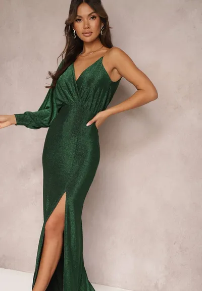Renee Zielona Połyskująca Sukienka Maxi o Asymetrycznym Fasonie z Trójkątnym Dekoltem i Rozcięciem Imisnna