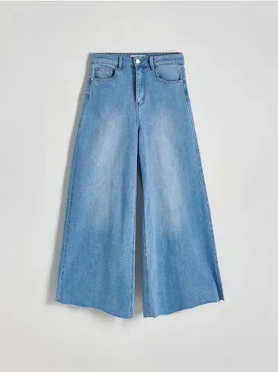 Reserved Jeansy typu wide leg, uszyte z denimu z domieszką elastycznych włókien. - niebieski