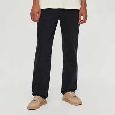 House Czarne jeansy straight fit - Czarny