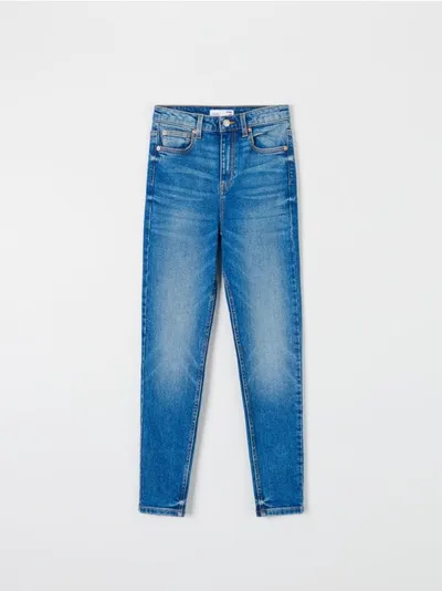 Sinsay Spodnie jeansowe o dopasowanym kroju skinny uszyte z bawełny z domieszką elastycznych włókien. - turkusowy