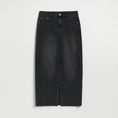 House Czarna jeansowa spódnica midi z efektem sprania - Czarny