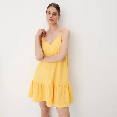 Mohito Żółta sukienka mini o kroju litery A - Żółty