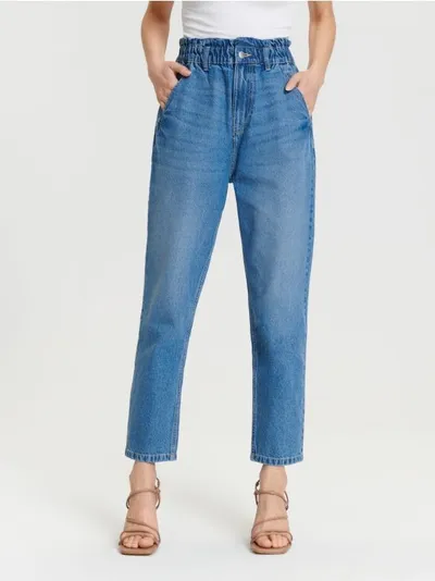 Sinsay Wygodne jeansy wykonane z miękkiej, bawełnianej tkaniny. - niebieski