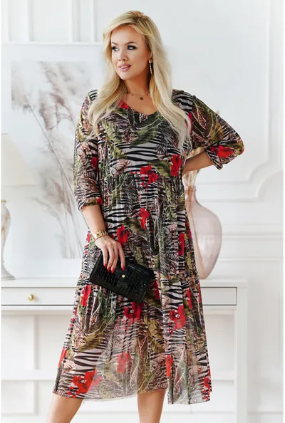 XL-ka Beżowa sukienka z siateczki w kwiaty i wzór zebry - Sintia