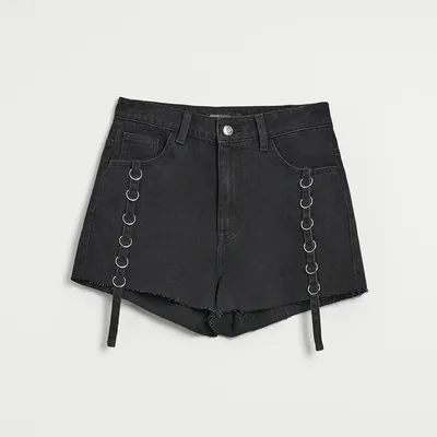 House Czarne szorty jeansowe z metalowymi detalami - Czarny