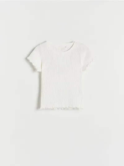 Reserved T-shirt o prostym fasonie, wykonany z bawełny z dodatkiem elastycznych włókien. - złamana biel