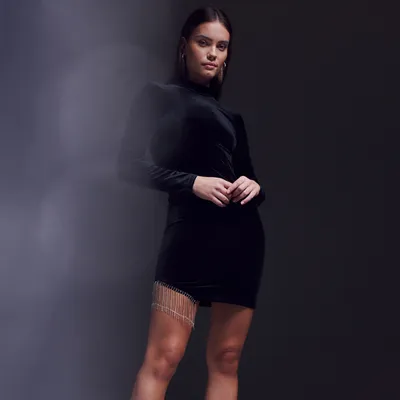 Sinsay Sukienka mini z wycięciem - Czarny