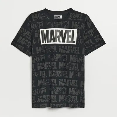 House Luźna koszulka Marvel z nadrukiem all over czarna - Czarny