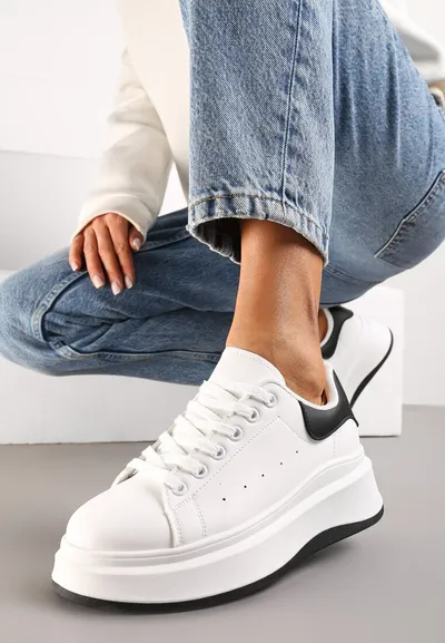 Renee Biało-Czarne Sznurowane Sneakersy z Imitacji Skóry na Platformie Filamena
