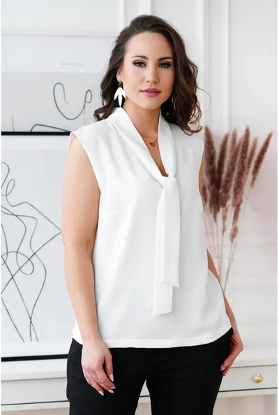XL-ka Biała szyfonowa bluzka z wiązaniem na dekolcie - DEBBIE