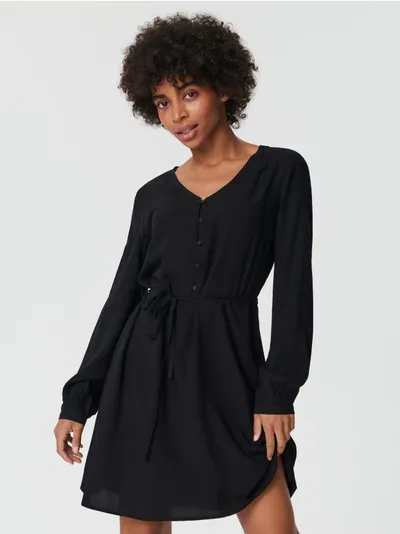 Sinsay Krótka sukienka z długimi rękawami, uszyta w 100% z wiskozy. - czarny