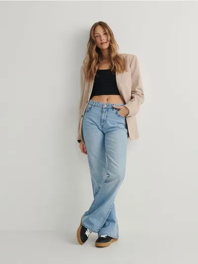 Reserved Jeansy typu bootcut, wykonane z bawełnianej tkaniny. - niebieski