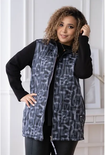 XL-ka Czarna bluzo-kurtka z łączonych materiałów w szare litery - KATY